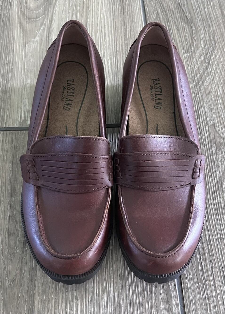 Eastland Newbury Womens 8.5 Brown Leather Lug Sole Slip On Loafers Shoes